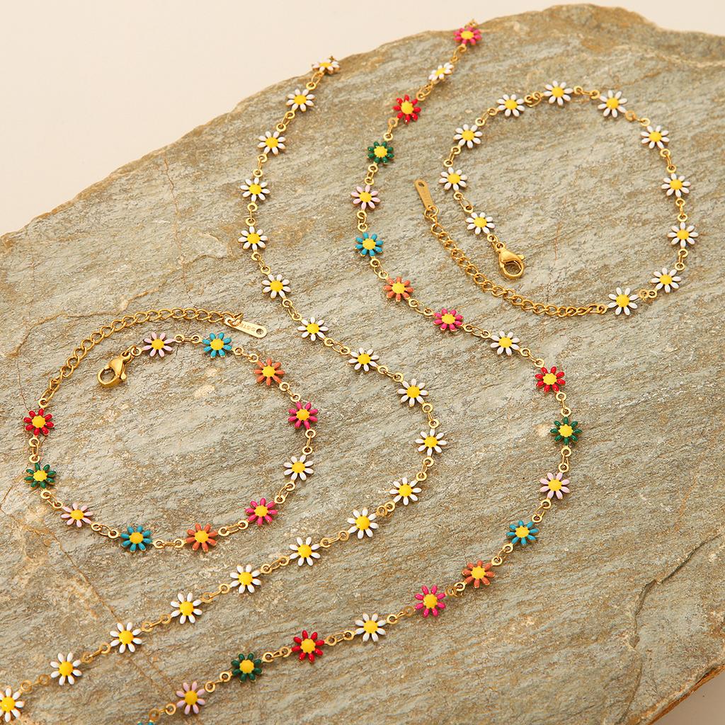 Titanium Steel Daisy Pendant Necklace For Women Simple Flower Jewelry Bracelet Set Long Lasting
