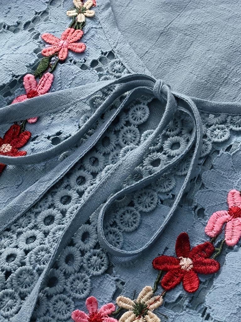 Plus Size Elegant Blouse, Women's Plus Floral Appliques Contrast Guipure Lace Short Sleeve Tie Neck Top