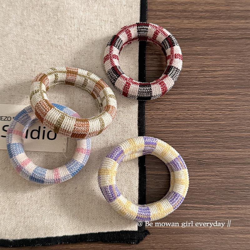 Korean Style Elastic Hair Ties: Durable, No-Damage, Leather Covered, Seamless Bands for Women.