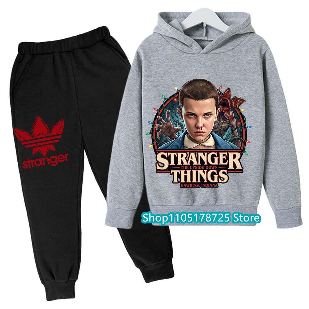 

Стильний дитячий комплект з худі та принтом Демогоргона зі Stranger Things, Зручний та модний дитячий одяг для 140