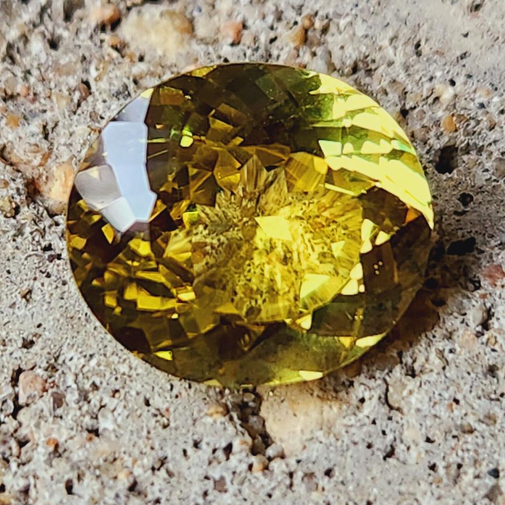 14 Ct Heated PITAMBARI Yellow Sapphire Oval Cut CERTIFIED Loose Gemstone