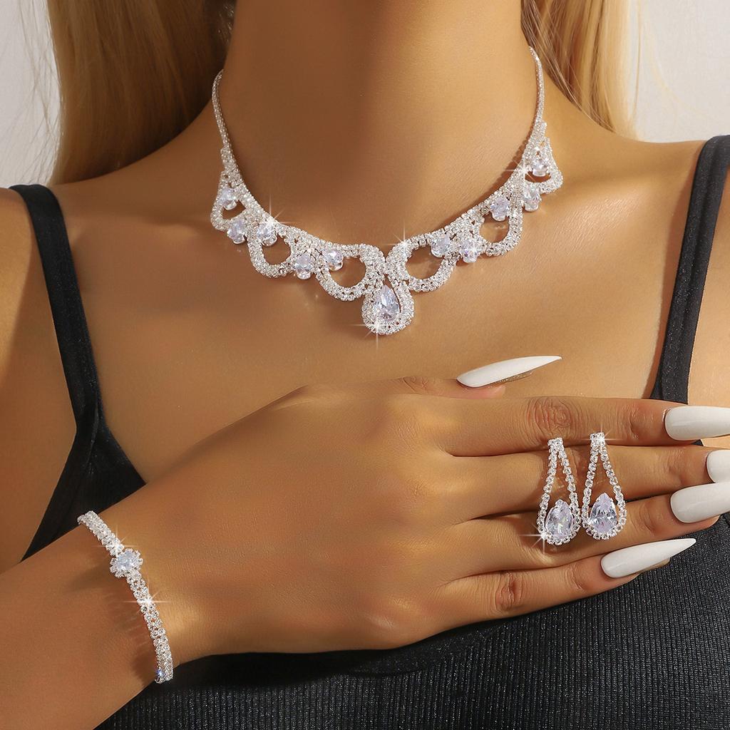 New Bridal Wedding Rhinestone Necklace Earrings Set Sexy Gala Party Necklace Necklace
