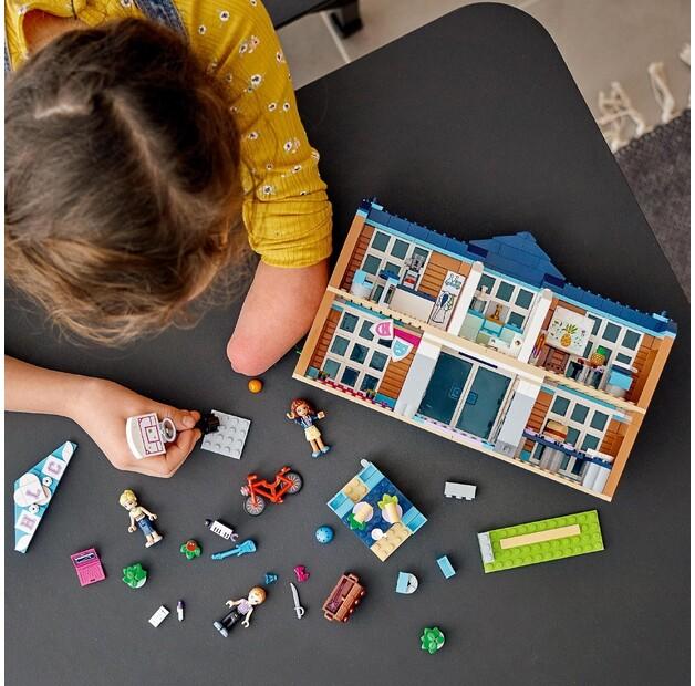 LEGO Friends 41682 Heartlake City School