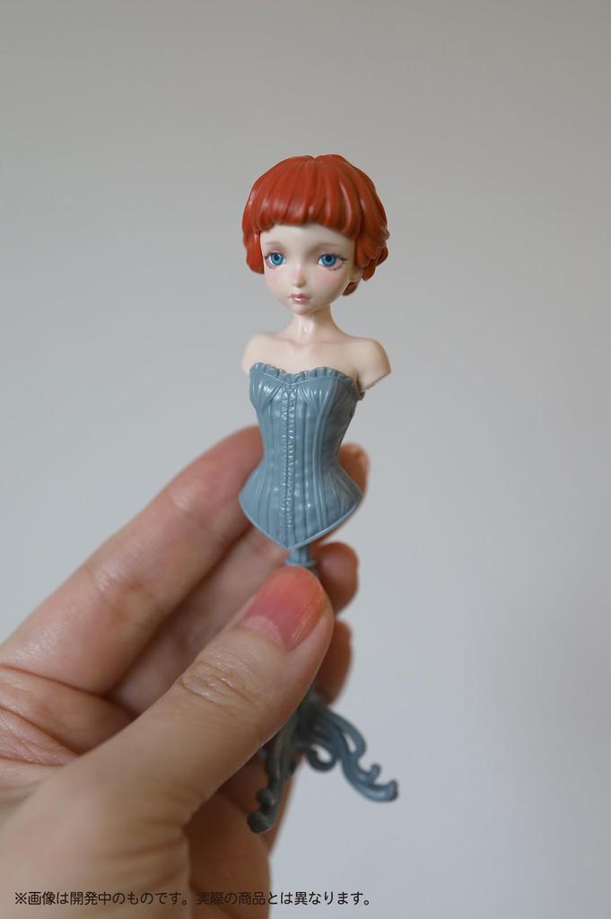 MIC DIG Puripla Lady Torso Plastic Model Pre-painted