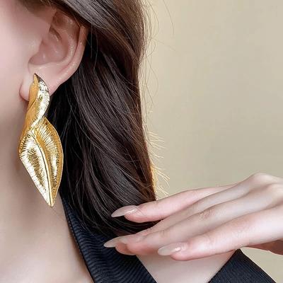 Exaggerated Retro Metal Leaf Earrings, Personalized Stud Earrings, Unique Design Sense, Earrings