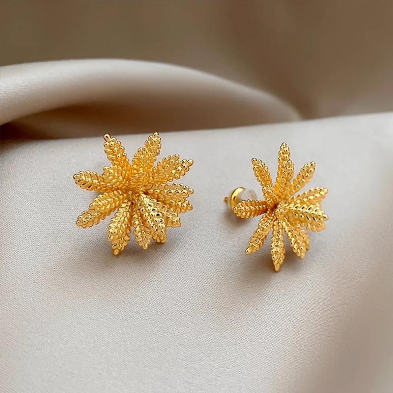 

Leaves Flower Earrings for Women Trendy Vintage Ear Stud Wheat Unique Design Golden Color Girl Jewelry Gift