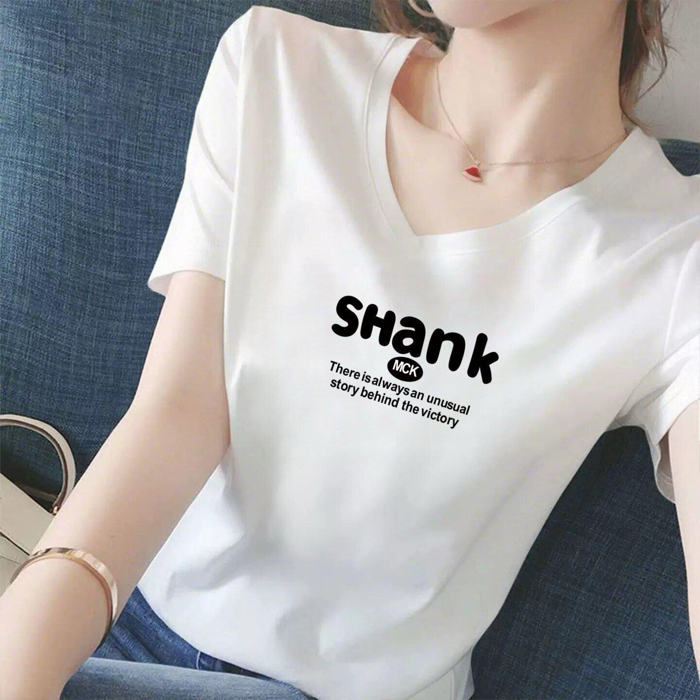 

Women s Loose White V-Neck Rose Print Short-Sleeve T-Shirt - Fashionable & Versatile Casual Top M