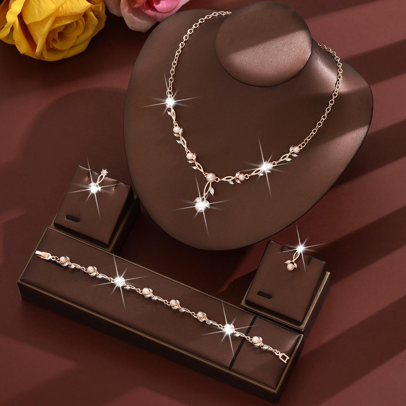 

Премиальный Легкий Роскошный Элегантный Темперамент Нишевый Подвеска Женское Колье-Косточка Жемчужное Ожерелье Серьги Набор Ювелирных Изделий