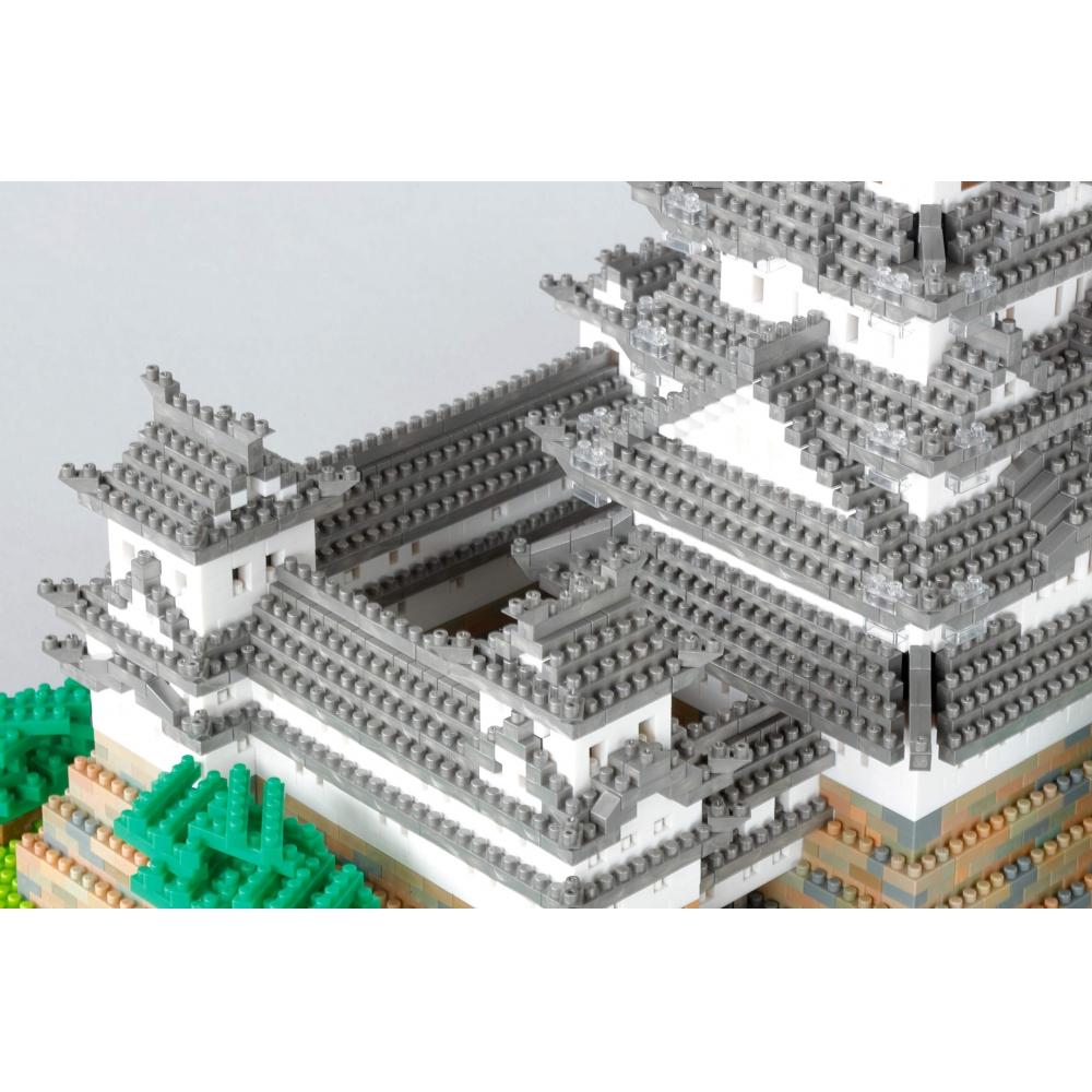Kawada Nanoblock Hrad Himeji Special Deluxe Edition Metallic Silver ver. NB-042A