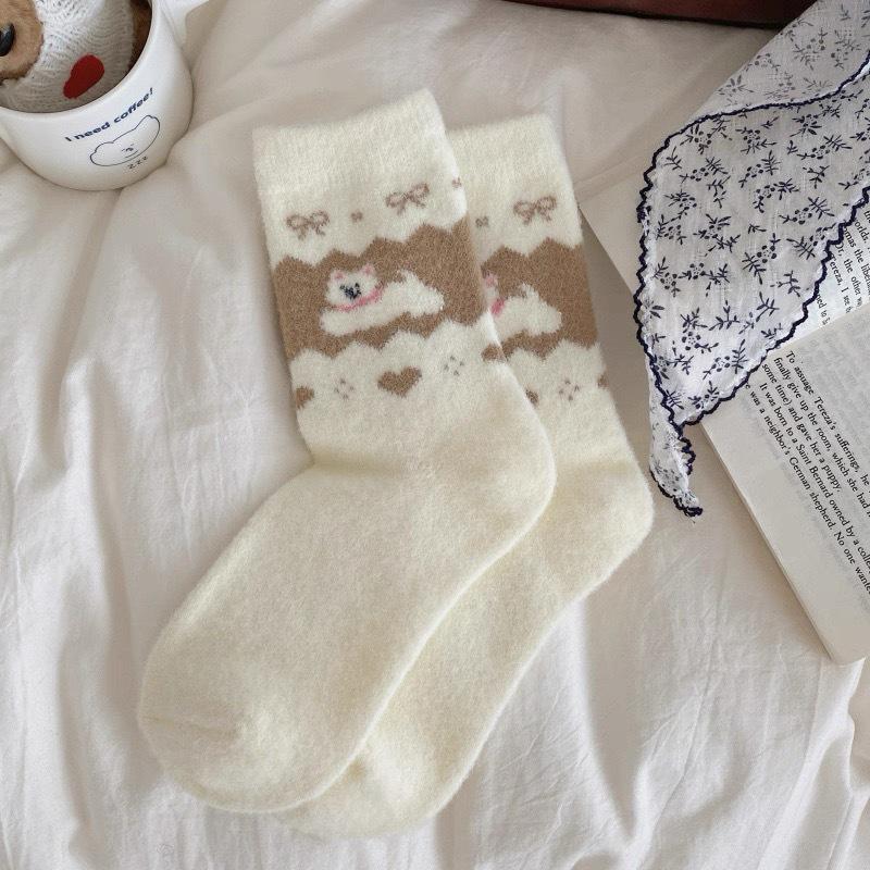 Pink Puppy Women's Wool Mid-Calf Socks - Thick Warm Cartoon Plush for Autumn/Winter.