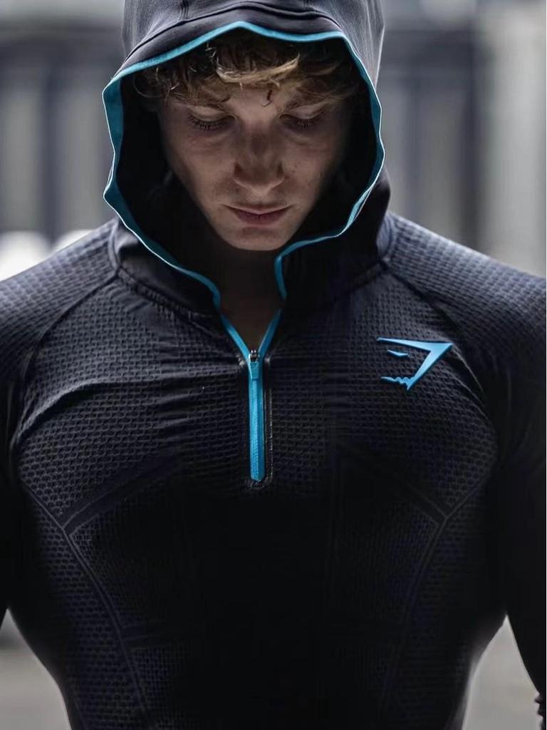 חולצת אימון ארוכה עם קפוצ'ון לגברים GYMSHARK גיבור-על מתייבשת במהירות