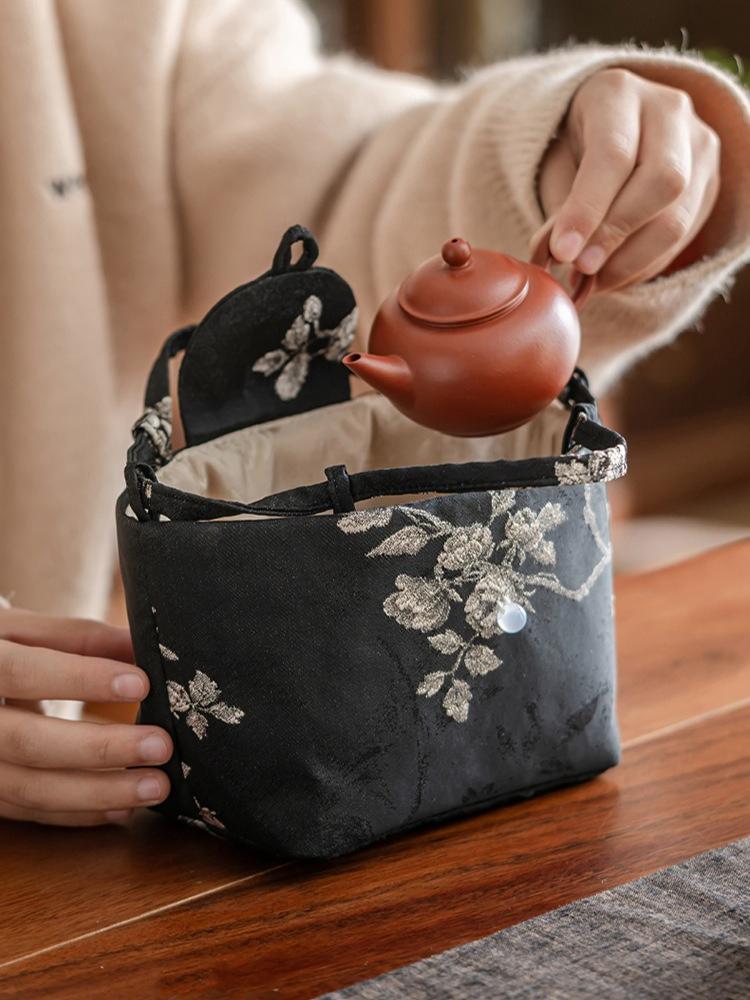 Brocade Embroider White Plum Blossoms Teaware Storage Bag Portable Travel Storage Bags Teaware Dirt-resistant Chinese Tea Cozies