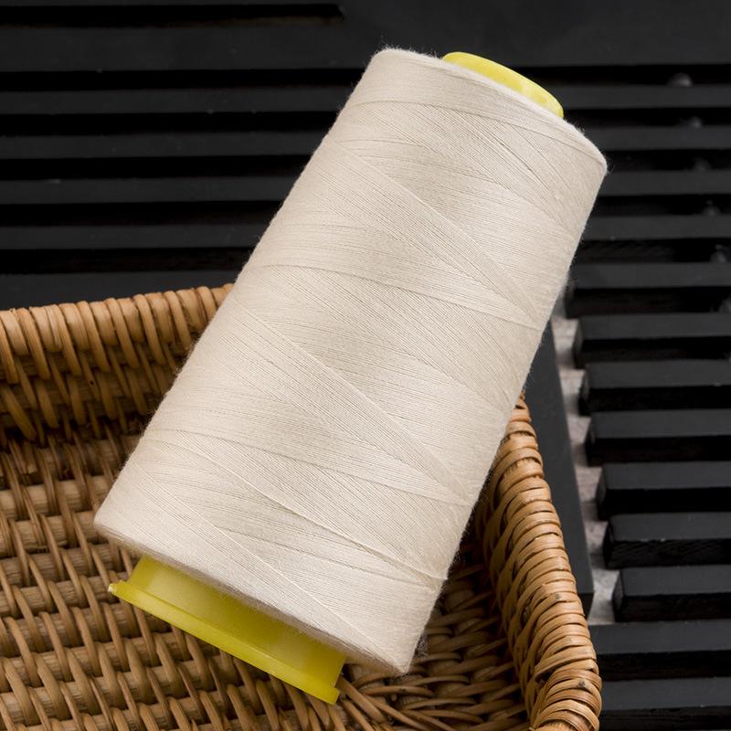 Große Rolle 402 Haushalts-Farb-Handnähgarn Nähgarn Nähmaschinennähgarn Polyester-Nähnadelgarn Näh-Pagodengarn