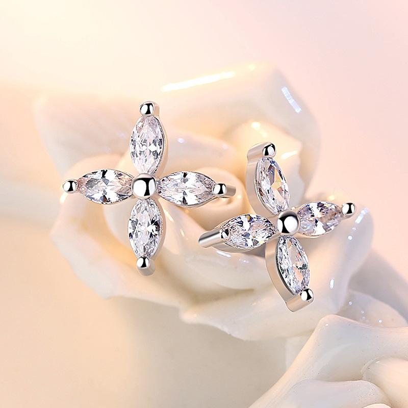 Horse Eye Ice Snowflake Ear Stud Diamond Korean Style Korean Style Elegant Female Lucky Leaf Grass Ear Studs Silver Plated Ornament