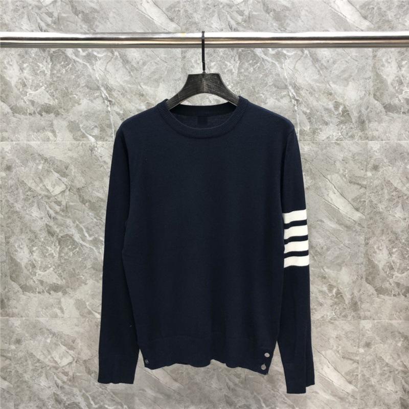 Round Neck Unisex Wool Sweater - Trendy Two-Button Four-Bar Design for Autumn/Winter