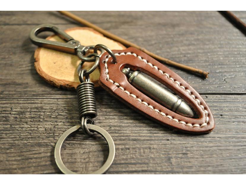 

2016 Европейско-американский панк Натуральная кожа Пулевидный Мужской брелок кофейный