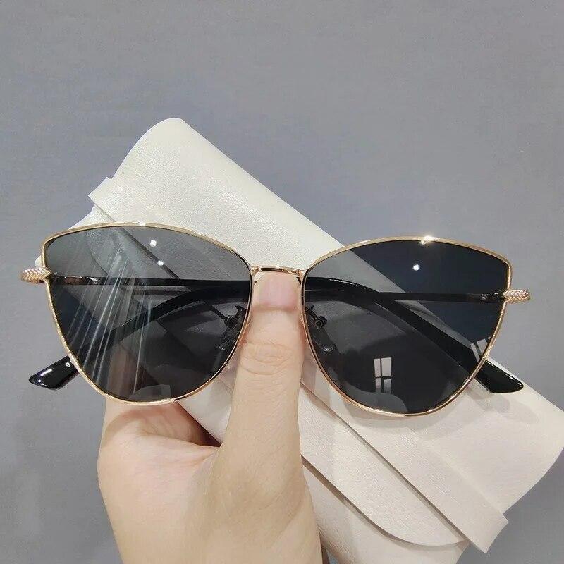 

New Retro Metal Small Frame Cat-eye Sunglasses Womean Style European And American Fashion Street Photo Decorative Sungla Uv400