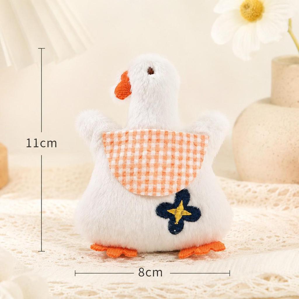 Creative Plush Big Goose Keychain Pendant – Adorable White Goose Doll for Bags, Girls' Gift & Small Plush Accessory