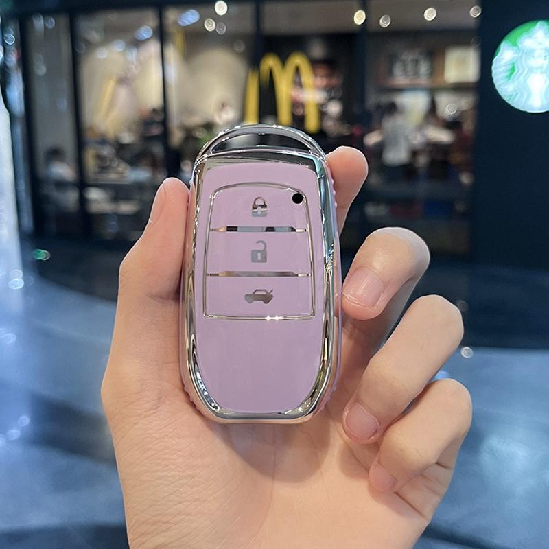 TPU Car Key Case Fob Cover for Toyota CHR Hilux Fortuner Land Cruiser 200 Camry Corolla Crown RAV4 Highland Keychain Accessories