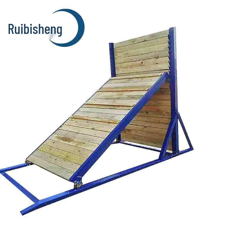 Outdoor Dog Training Inclined Wall