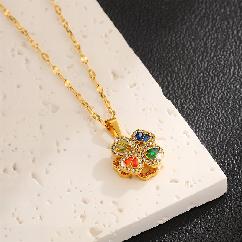 Necklace Female Rotating Flower Zircon Niche Fashion New High-end Design Pendant Temperament Titanium Steel Necklace