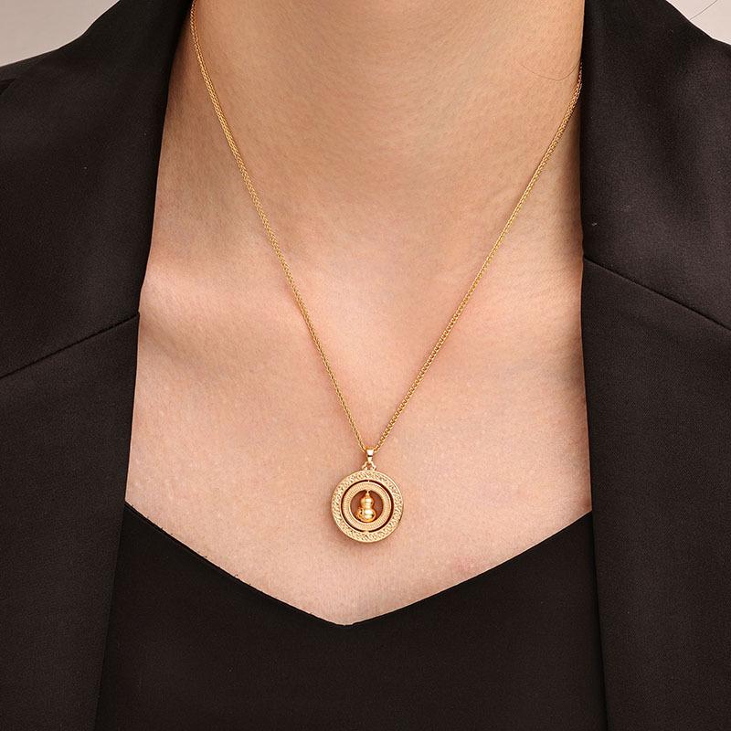 Hollow Diamond Gourd Fu Pendant Necklace – Retro Luxury Rotatable Sweater Chain for Men & Women