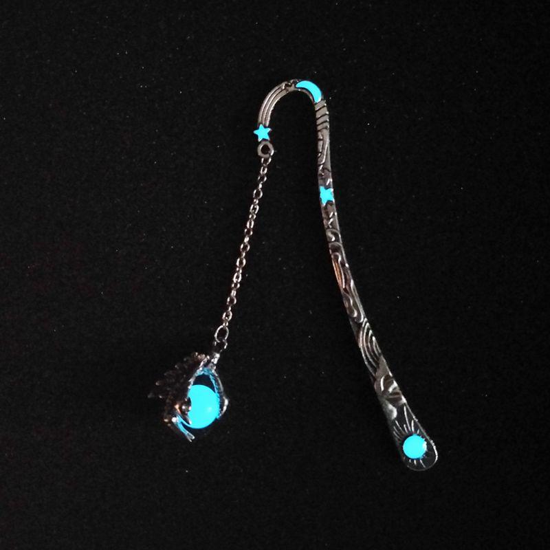 Dragon Claw Luminous Bookmarks Retro Sun and Moon Stars Luminous Fluorescent Dragon