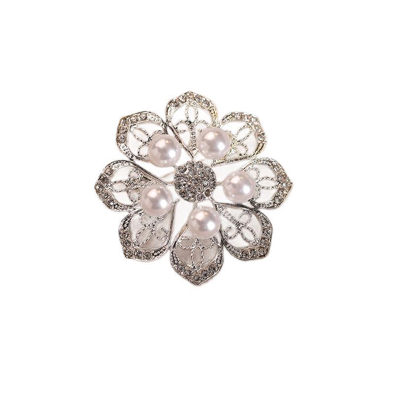 Pearl Diamond-encrusted Flower Brooch, Niche Light Luxury Pin, Overcoat Suit Accessory, Anti-glare Clasp