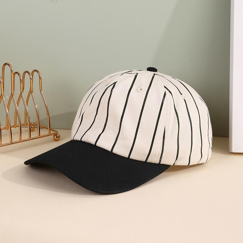 Retro Fashion Striped Color Baseball Cap Suitable for Men and Women Outdoor Play Photo Hat