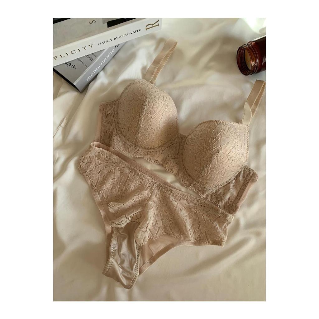 New Year's Special Lace C Cup Bra Set