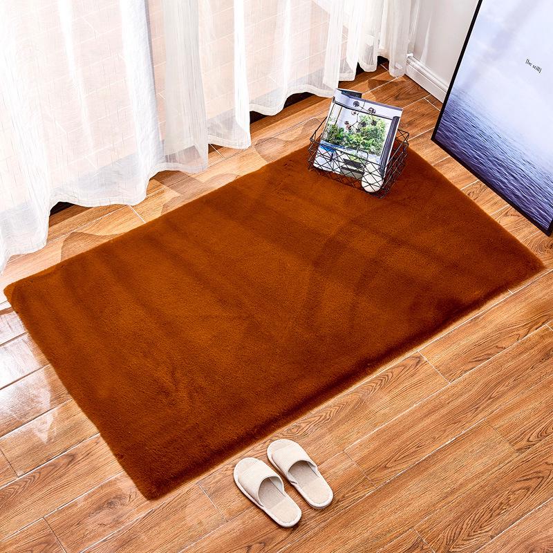 Thick Faux Rabbit Fur Non-Slip Floor Mat for Living Room, Bedroom, and Bedside