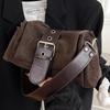Small-scale Casual Bag, Personalized and Fashionable Crossbody Bag, Trendy Handbag with A Shoulder Strap.