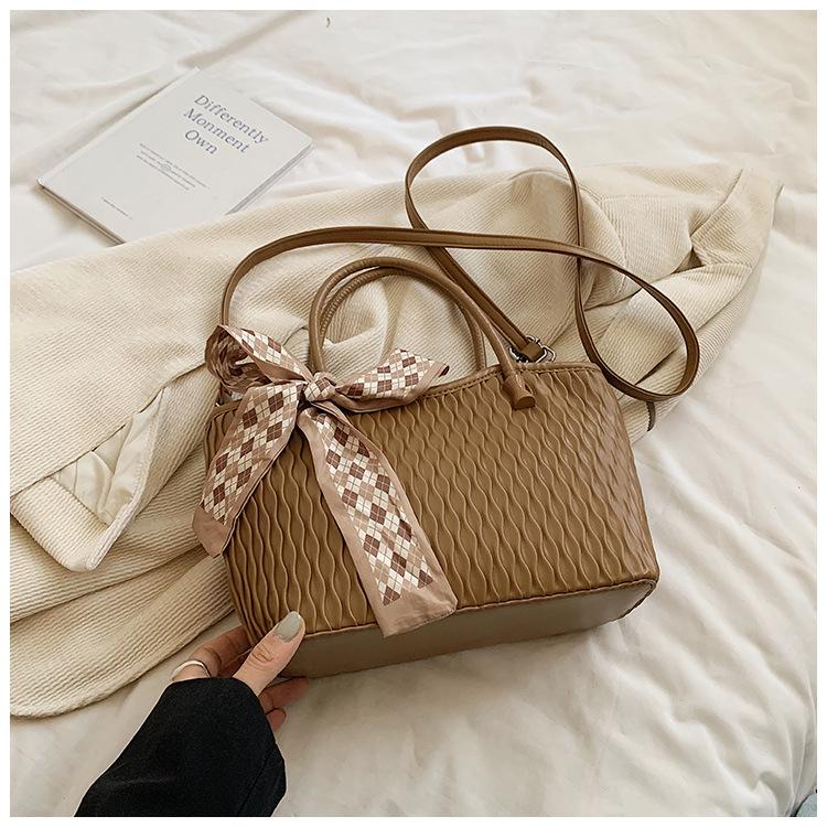 Korean Version of Trendy High-value Tote Bag 2025 New Fashion Temperament Large-capacity Shoulder Bag Commuter Women's Bag