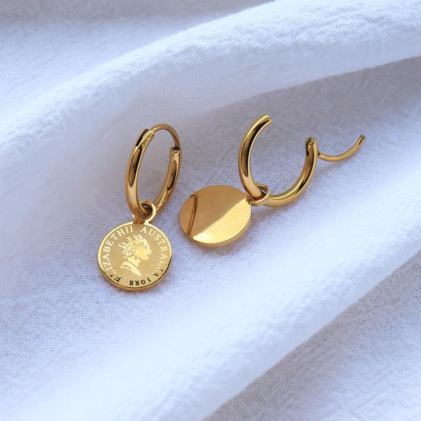 French ins style queen coin pendant earrings, 18K gold temperament versatile and simple ear buckle