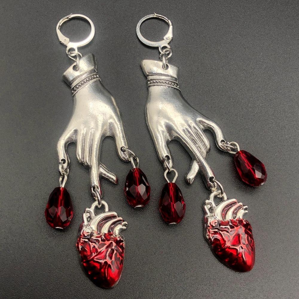 Exaggerate Gothic Demon Style Palm Blood Drop Heart Sword Pendant Dangle Earrings for Women Hallowmas Party Scary Jewelry Gift