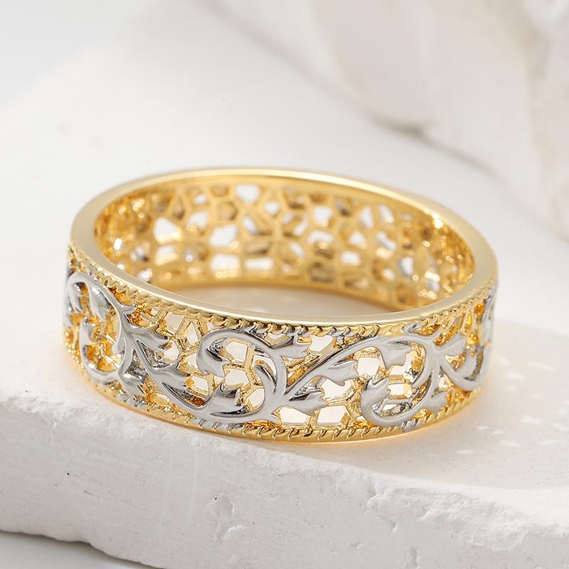 Wunderschöner Exquisiter Hohl-Braut-Hochzeitsring für Damen Handgeschnitzt Temperament Elegant Bankett Jubiläum Schmuck Accessoires