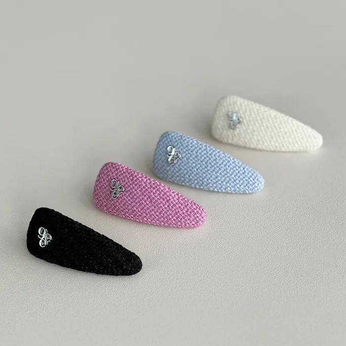 tweed logo hair pin - sky blue