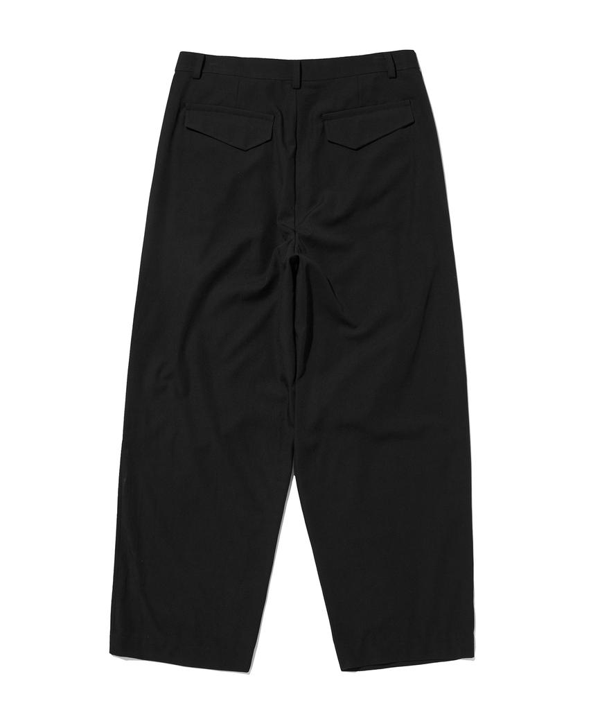 Seuweideu One Tuck Slacks [Black]