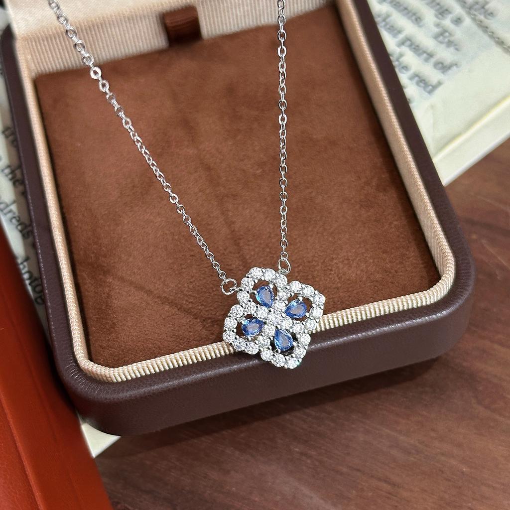 Seiko Four-leaf Necklace Full Diamond Snowflake Collarbone Chain Ins Cold Wind High Fashion Jewelry