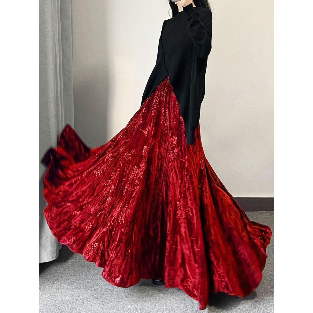 Black Gold-Printed Velvet Retro Chinese Fishtail Skirt for Women - Autumn/Winter Collection