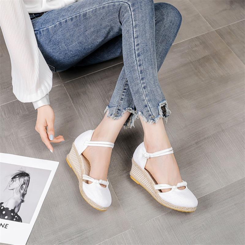 

Сандалии женские лето 2025 новые танкетка европейские и американские римские высокие каблуки импортные торговые сандалии отдых повседневные корейские сандалии 34