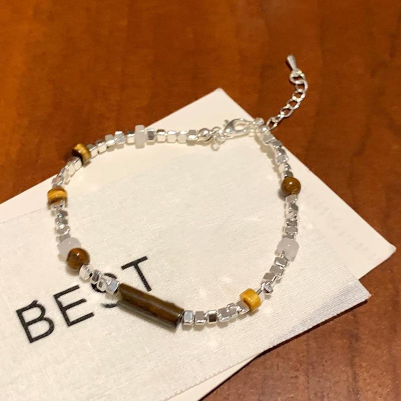Tiger-eye Stone Mosaic Beaded Bracelet for Women, Suitable for Autumn and Winter, A Unique and Vintage Style Accessory.