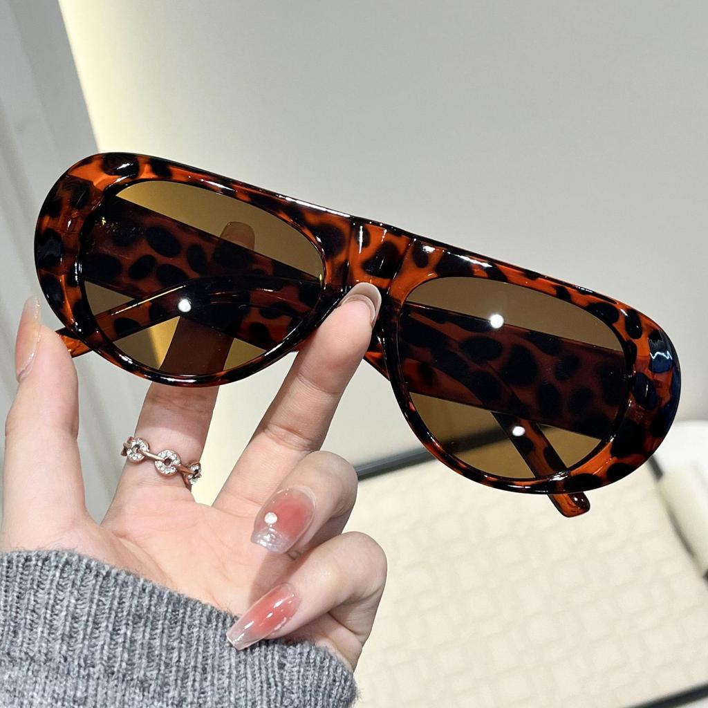 2026 New Outdoor Sunglasses for Men Women UV Protection Classic Pilot Sunglasses Fashion Driving Sun Glasses