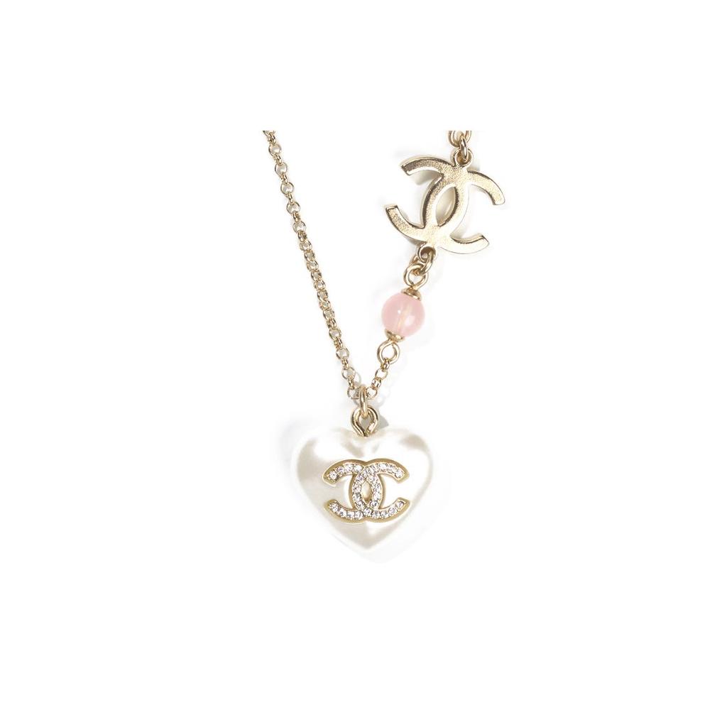 Chanel Pearl Heart Pendant Double C Logo Necklace Women Necklace Gold AB7001-B06558-NF087