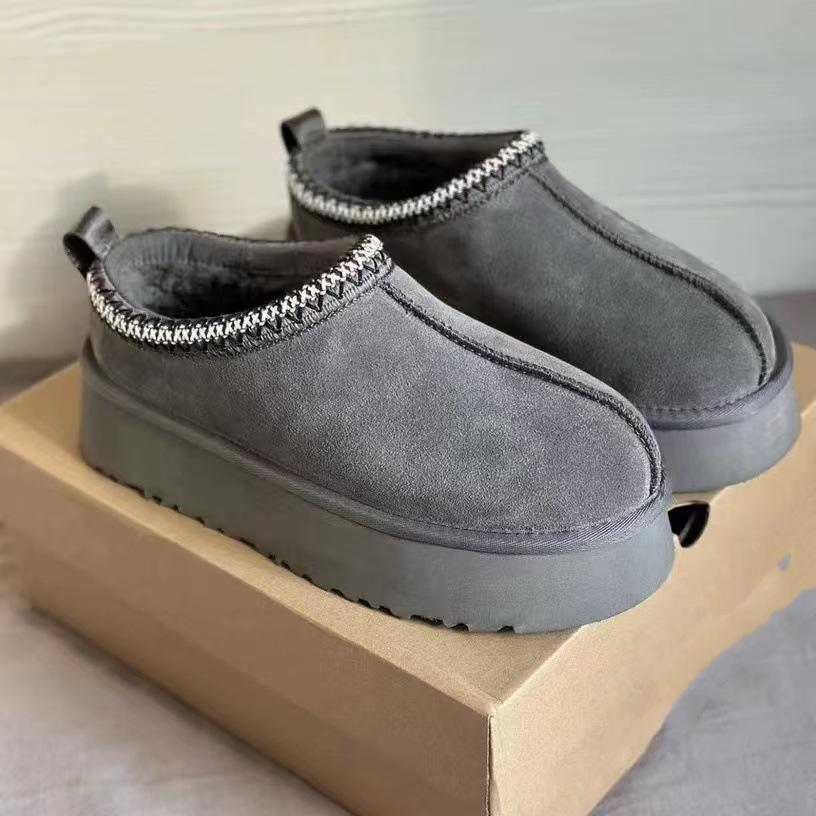 

Women s Ethnic Style Sheepskin Snow Boots with Thick Sole and Height-Boosting Inner. 36