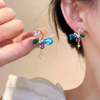 Leichter Luxus Elegantes Design Farbe Kristall Schmetterling Hängeohrringe Für Damen Exquisiter Modeschmuck Hochzeitsgeschenke