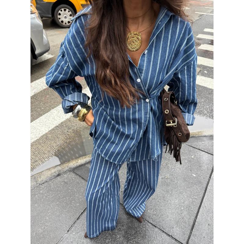 Damenmode, lässiges Set aus gestreiftem Langarmshirt mit Umlegekragen und langer Hose L blau