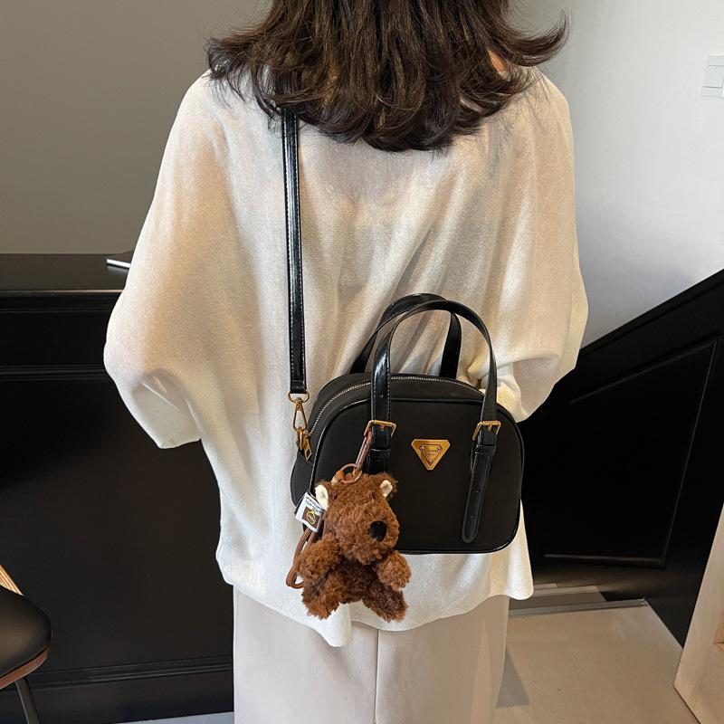Retro handbag women's 2025 autumn and winter new contrasting color fashion bowling bag shoulder bag
