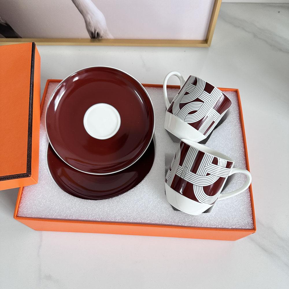 Set di Tazze da Caffè Espresso Squisite Dipinte a Mano Europee Osso Porcellana Tazza e Sottotazza Casa Tè Pomeridiano Tazza da Tè Concentrato