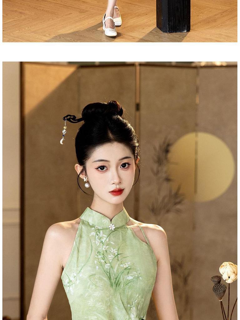 2026 Summer Green Sleeveless Cheongsam: Slimming Off-Shoulder, Waist-Cinching Halter Dress